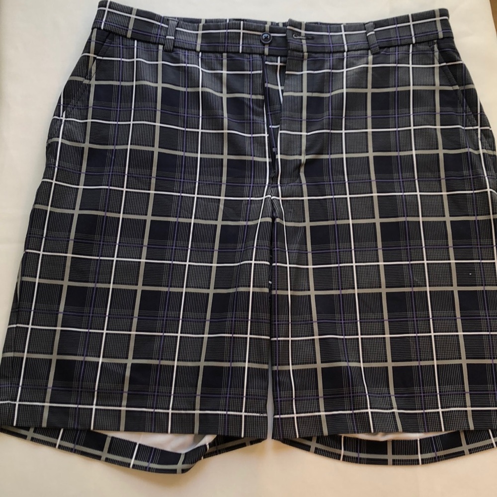 NWOT Pebble Beach performance shorts